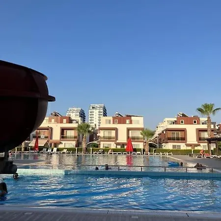 Splendid Splash In Iskele - Pool, Gym, Park, Garden, Market And Trikomo